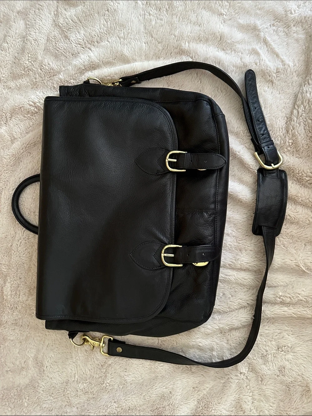Gorgeous Vintage-Style Black Real Leather Messenger Bag / Briefcase 💼